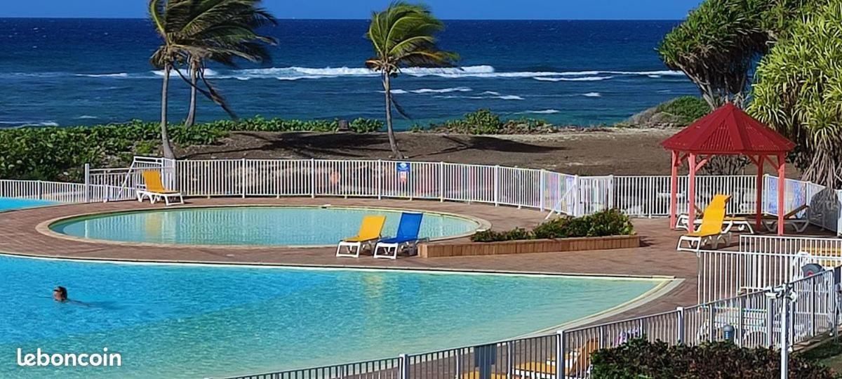 Ti.Maanga Vue Mer Pieds Dans L'Eau Apartment Saint-Francois  Exterior photo