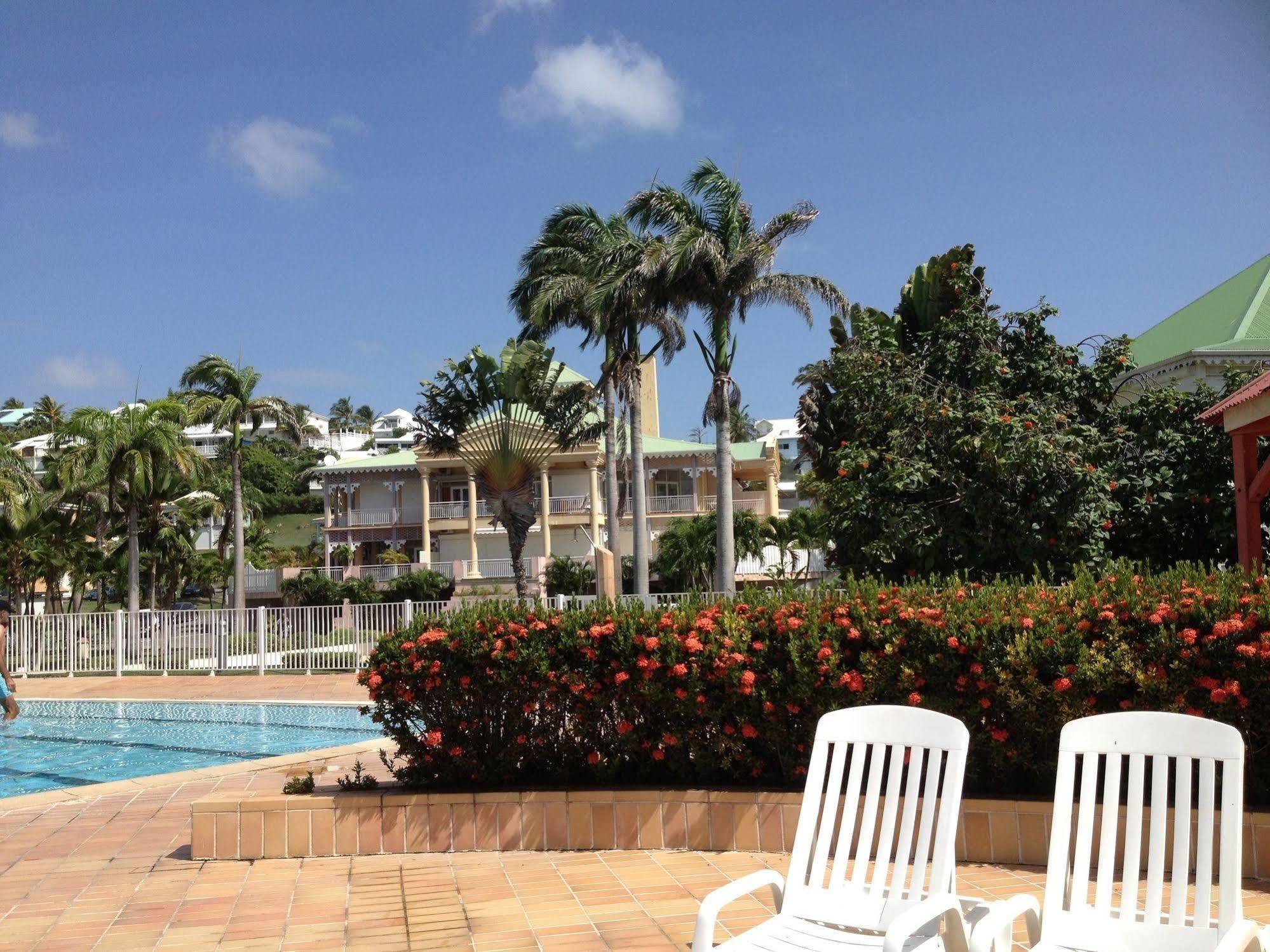 Ti.Maanga Vue Mer Pieds Dans L'Eau Apartment Saint-Francois  Exterior photo