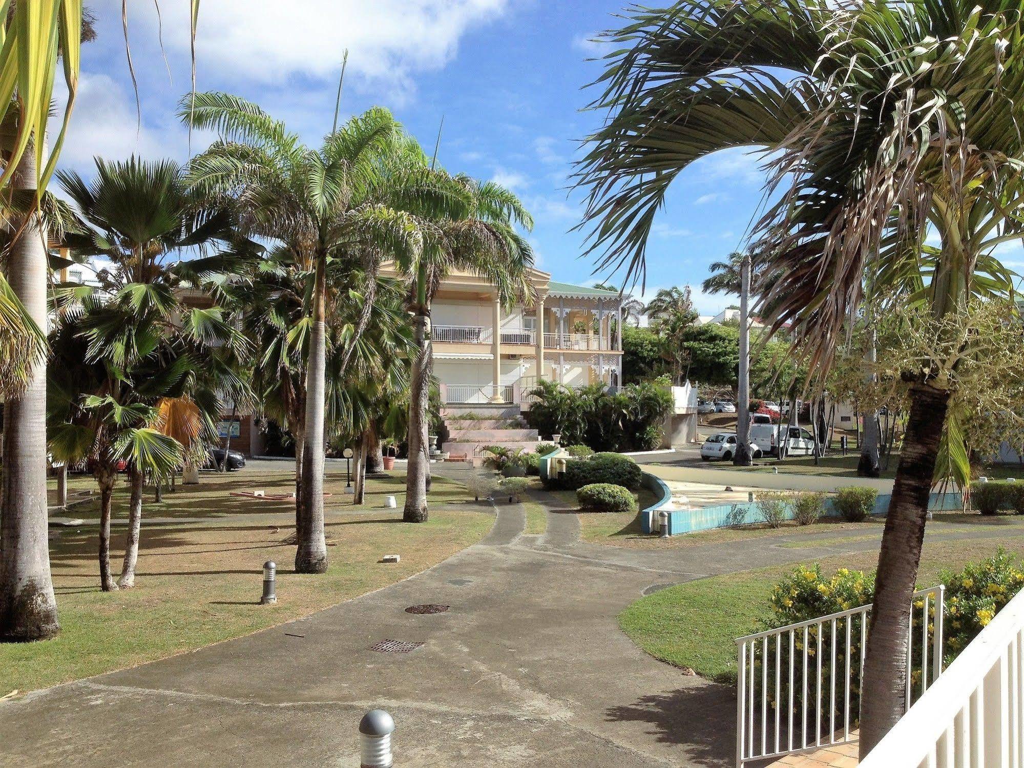 Ti.Maanga Vue Mer Pieds Dans L'Eau Apartment Saint-Francois  Exterior photo