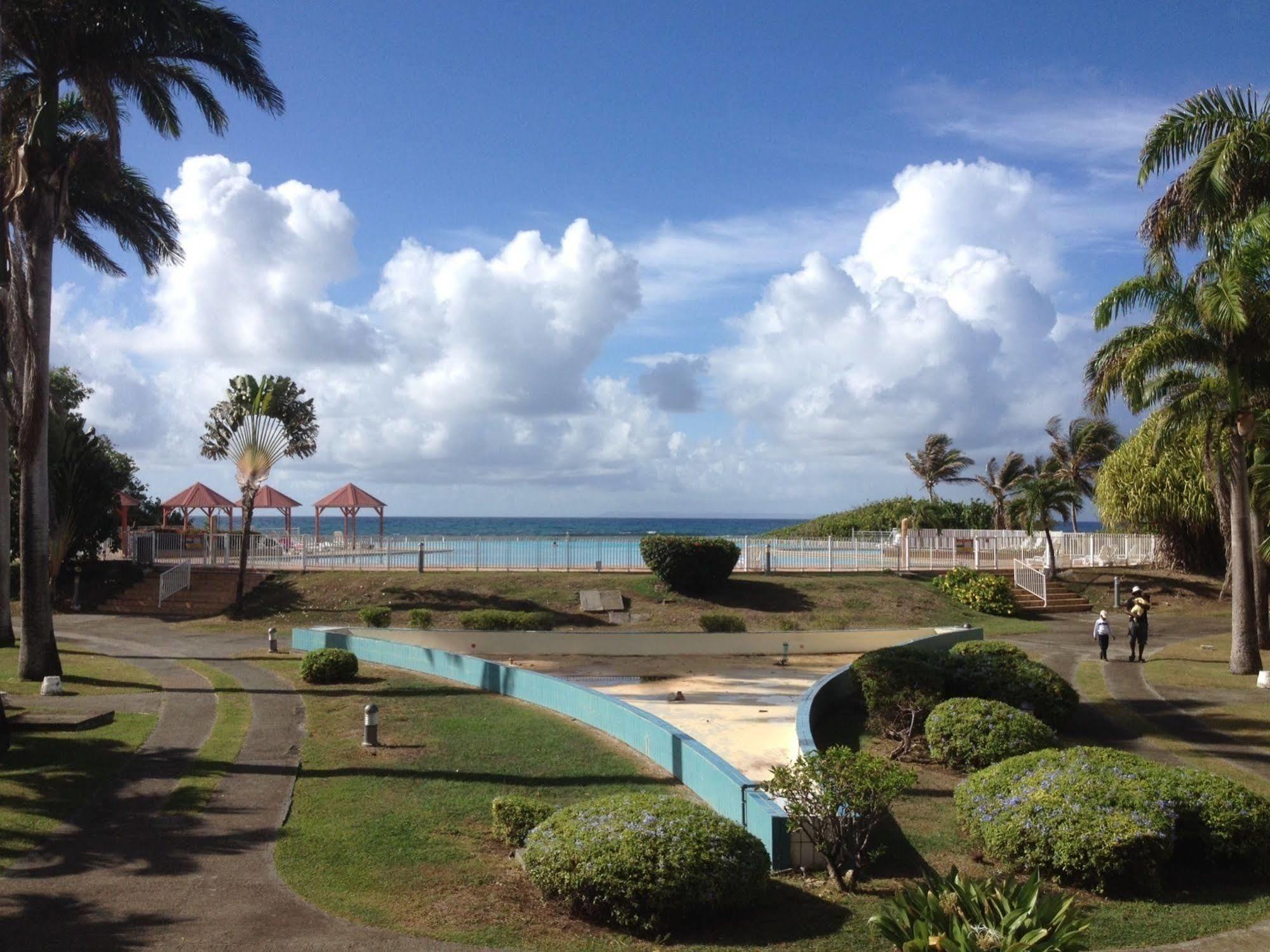 Ti.Maanga Vue Mer Pieds Dans L'Eau Apartment Saint-Francois  Exterior photo