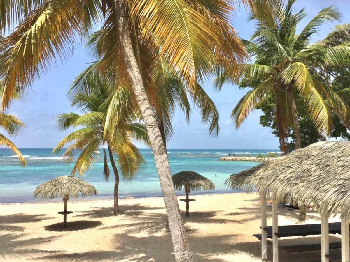 Ti.Maanga Vue Mer Pieds Dans L'Eau Apartment Saint-Francois  Exterior photo